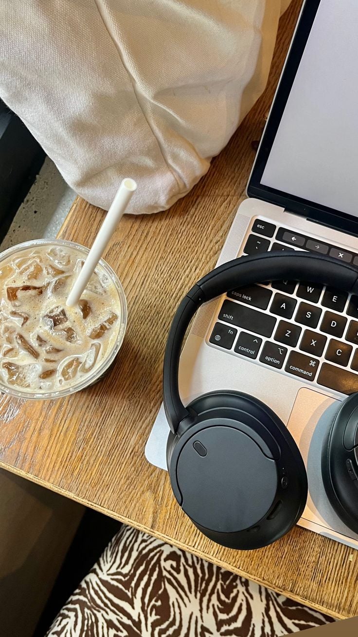 Your Cozy Business Pep Talk for the Holiday Season